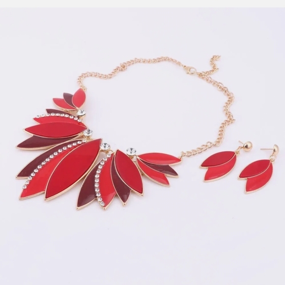 18K gold plated red crystal leaf necklace earrings set - Picture 9 of 12
